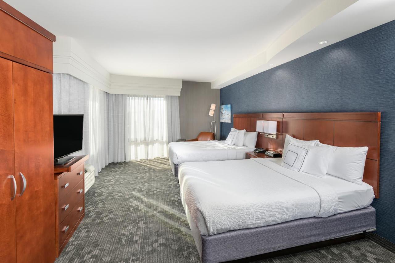 Courtyard By Marriott San Diego Oceanside Exterior foto