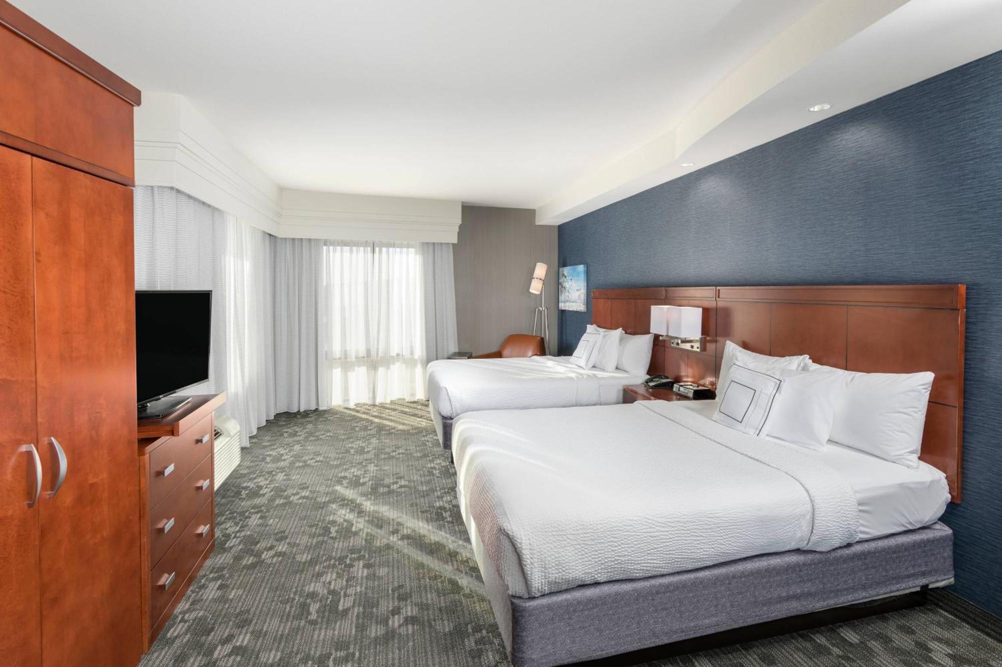 Courtyard By Marriott San Diego Oceanside Exterior foto
