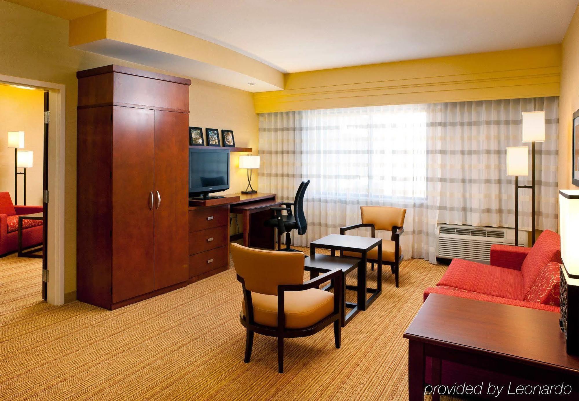 Courtyard By Marriott San Diego Oceanside Habitación foto